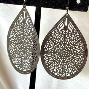 Sophisticated Dark Gunmetal Filigree Teardrop Dangle Earrings